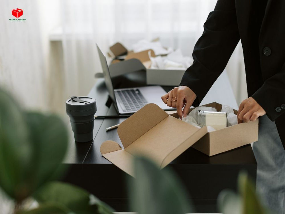 Làm hộp quà tặng giúp bạn ghi dấu ấn mạnh mẽ