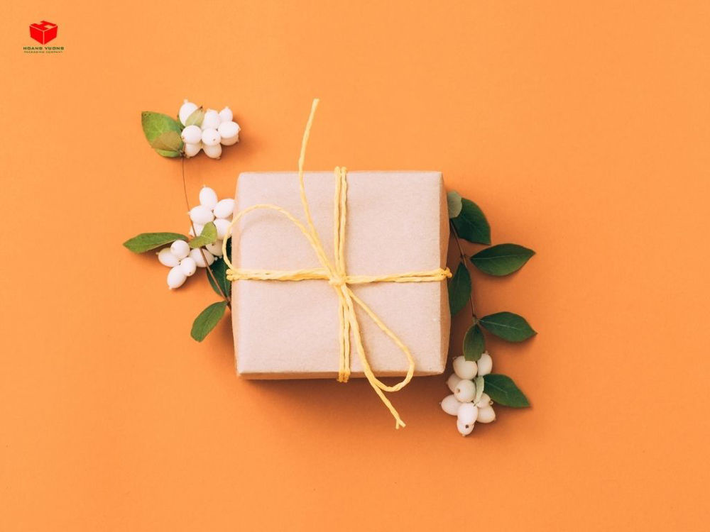 Làm hộp quà tặng theo yêu cầu