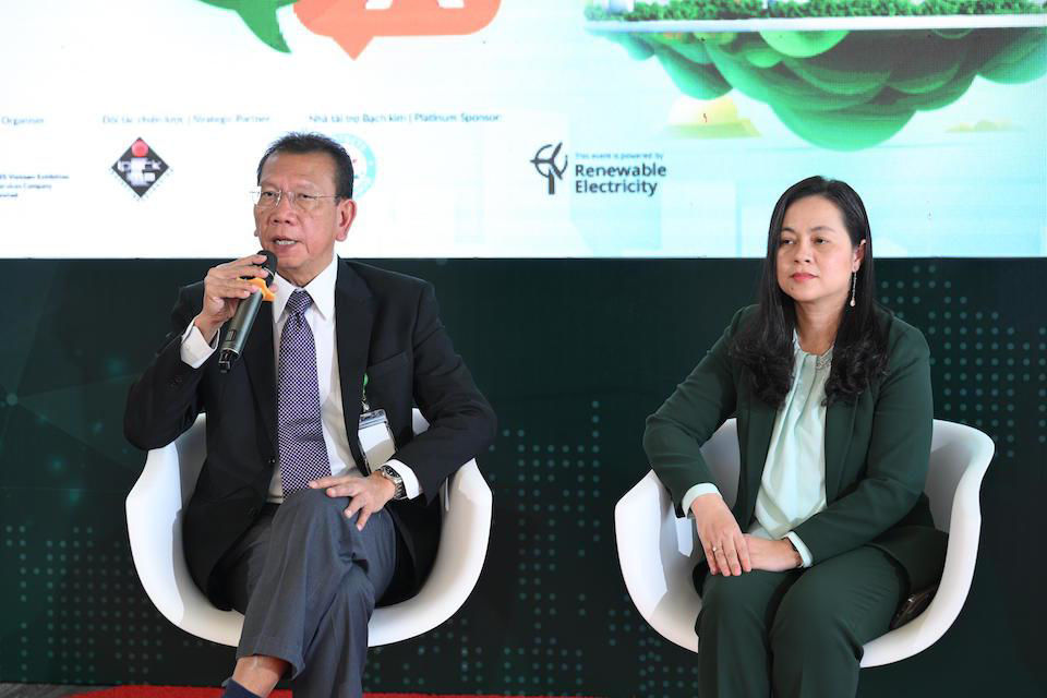 Ông Ben Wong - Tổng Giám Đốc - Informa Market Vietnam và bà Nguyễn Thanh Giang - Tổng Giám đốc Tetra Pak Việt Nam tham gia thảo luận tại sự kiện